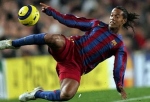 Ronaldinho: Nerád pozerám futbal. Mám rád len zostrihy, 90 minút je pre mňa priveľa [VIDEO]