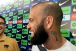 Dani Alves: Bude to těžké se vrátit na Camp Nou v bílém dresu