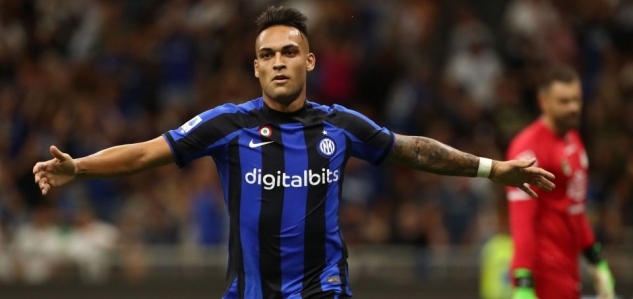 Lautaro Martínez sa s Barcelonou nedohodol a zostáva v Interi
