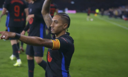 Barcelona stanovila cenu za Raphinhu, záujem má Manchester United