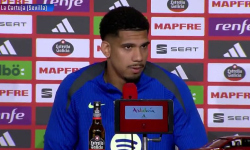 Ronald Araujo: Vinícius je veľkolepý