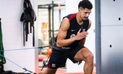 Ronald Araujo si stanovil dátum návratu na trávniky