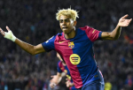 Lamine Yamal oslavuje 18. narodeniny v štýle Pelého a Maradonu. Jeho čísla sú dychberúce