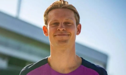 Frenkie de Jong zostáva! Usmiaty sa vrátil na zraz Barçy a má blízko k novej zmluve