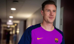 Ter Stegen je v Barcelone a finalizuje prestup do Ajaxu. Flick s ním už nepočíta