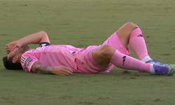 Messi sa zranil a bude mimo hru niekoľko týždňov [VIDEO]
