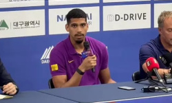 Araujovi sa nepáčila lavičke proti Olympiakosu, tlačí na základ v El Clásicu