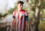 Mladý argentínsky stopér Atlética je blízko k prestupu na Camp Nou