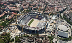 Barcelona môže hrať na Montjuicu až do januára
