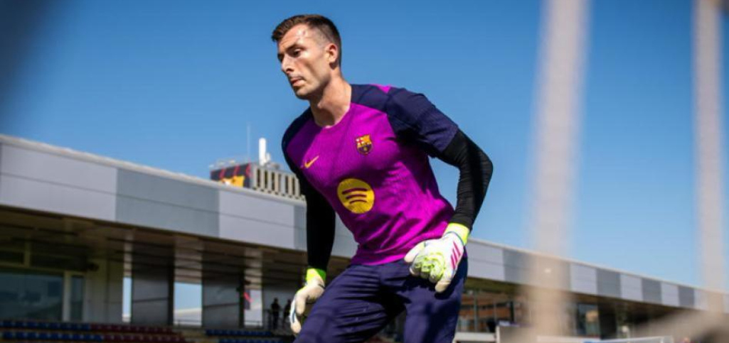 OFICIÁLNE: Iñaki Peña odchádza z Barcelony!