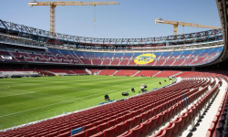 Kto kopne po prvý raz do lopty na Camp Nou? Klub sľubuje prekvapenie