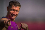 Lewandowski: Keď som prišiel do Barcelony, začal som byť na mladých hráčov prísnejší, ale im sa to nepáčilo