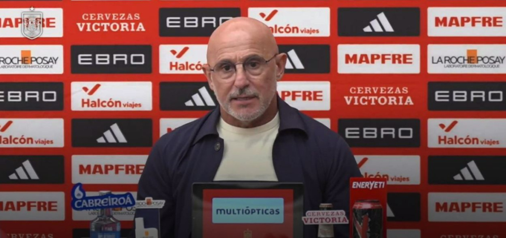Luis de la Fuente: Všetci budú pripravení na prvý zápas, vrátane Lamina Yamala