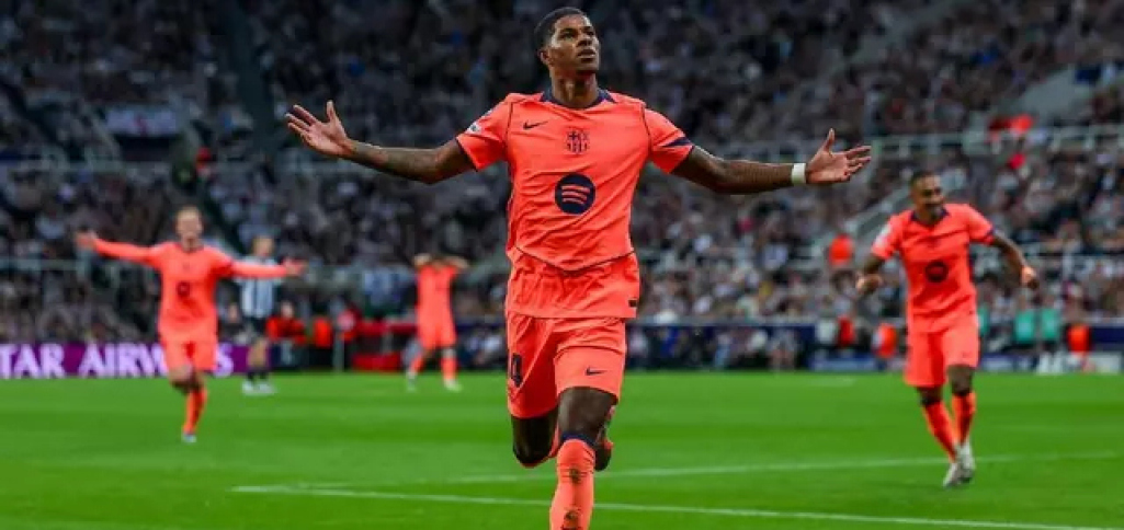 Rashford opäť v hľadáčiku Barcelony. Angličan môže byť alternatívou, ak padne príchod Álvareza