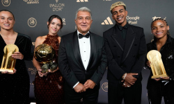 Barça vydala špeciálne dresy na oslavu ocenení získaných na slávnostnom odovzdávaní cien Ballon d'Or
