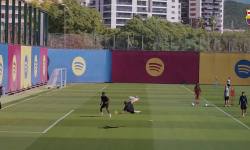 Úžasný gól Lewyho na tréningu [VIDEO]