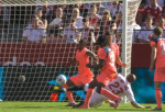 Sevilla mala zahrávať penaltu po tom, ako Balde zahral rukou