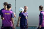 Operácia Hansi Flick: Barcelona chce trénera udržať na ďalšie roky, Laporta tlačí na pílu