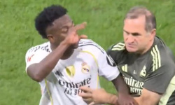 Vinícius Júnior a Dani Carvajal sa po záverečnom hvizde vysmievali Yamalovi