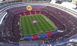 Gigantická mozaika na Camp Nou: Barça oslavuje 126. narodeniny proti Alavésu