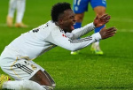 Aj Sevilla sa sťažuje na výkon rozhodcu na Bernabéu, Vinicius sa medzičasom opäť urazil