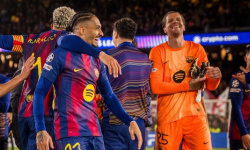 Szczęsny tiež oslavoval s fanúšikmi v uliciach, Laportov víťazný tanec v nočnom klube a bývalý prezident sa vykúpal v mori [VIDEO]