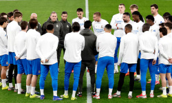 Vinícius kapitánom v El Clásicu? Real rieši bitky polmiliónovými pokutami a návratom Mourinha