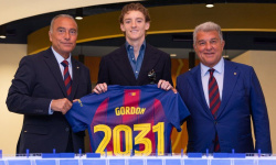 Anthony Gordon si bleskovo podmanil Spotify Camp Nou [VIDEO]