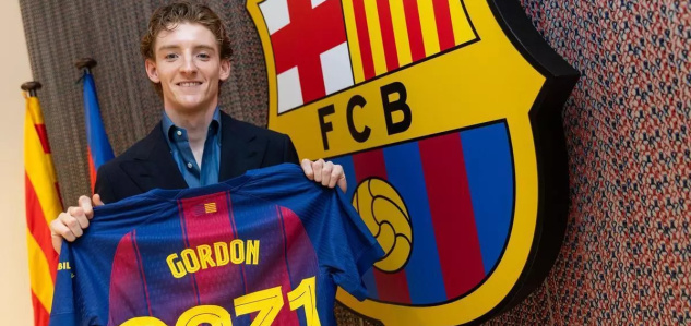 Gordon maká aj počas dovolenky. Chce stihnúť Gamper Cup [FOTO]