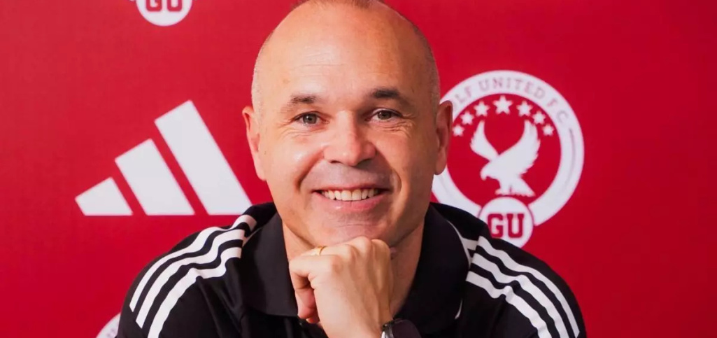 OFICIÁLNE: Andrés Iniesta sa stáva trénerom! Legendárny záložník prevzal klub v Dubaji