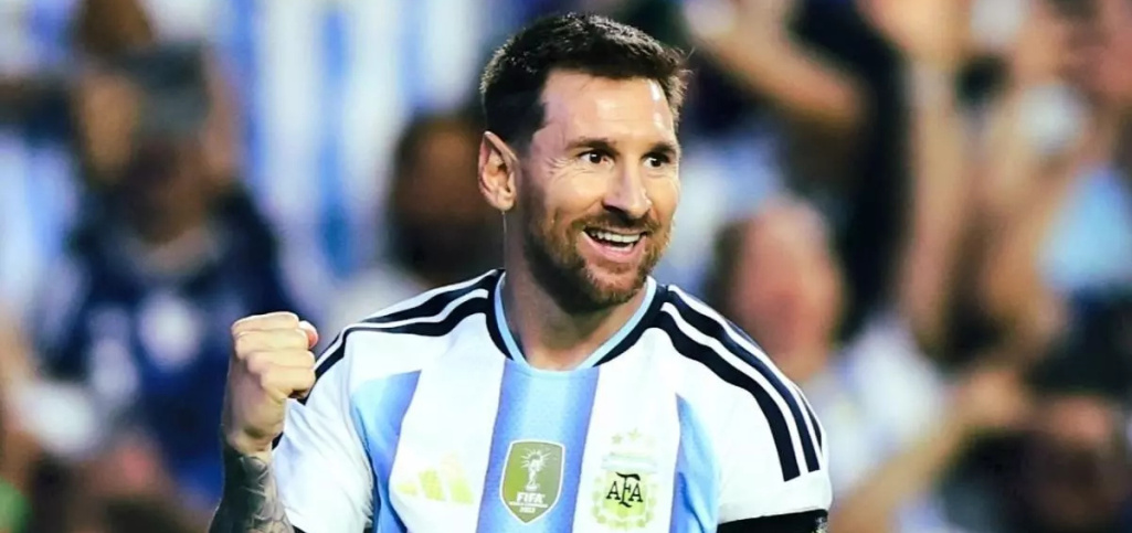 Messi hneď po zranení čaroval pri výhre Argentíny; Julián Álvarez šetril sily kvôli zraneniu