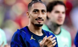 Znovu se vrátíš jako Fénix, vzkázala Raphinhova manželka Taia po jeho dalším zranění