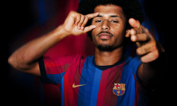 OFICIÁLNE: Karim Adeyemi je hráčom FC Barcelona