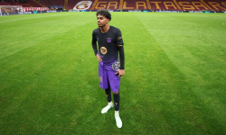 Historický hetrik Lamina Yamala! Tretia Trofej Kopa pre hviezdu Barcelony