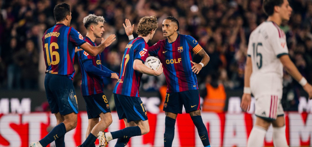 Komisia rozhodcov chváli Munueru za El Clásico, culés sa pýtajú: Čo nepotrestané zákroky Realu? [VIDEO]